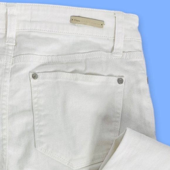 Pilcro and the Letterpress Parallel White Jeans - Picture 9 of 11